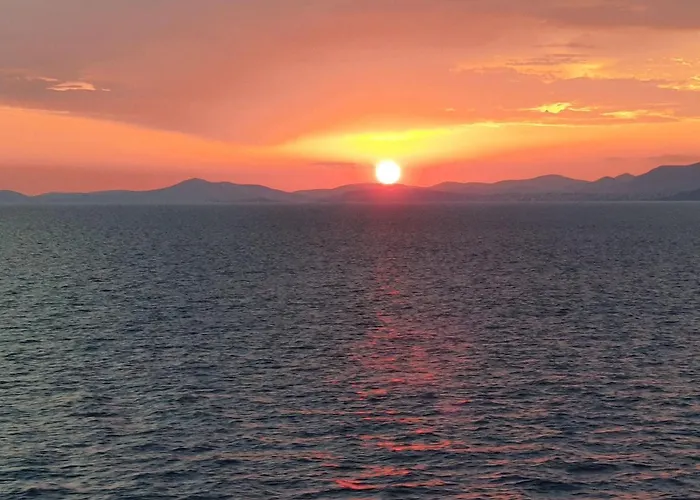 Luxury Sun Stone Heated Pool & Whirlpool Τρογκίρ