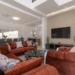 Βίλα Luxury Sun Stone Heated Pool & Whirlpool