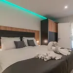 Βίλα Luxury Sun Stone Heated Pool & Whirlpool Τρογκίρ