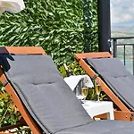 Luxury Sun Stone Heated Pool & Whirlpool Βίλα Τρογκίρ