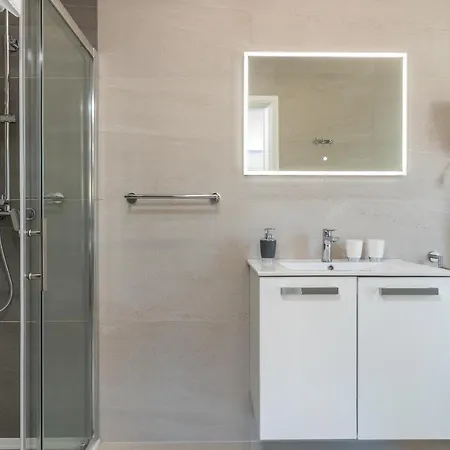 Willa Luxury Sun Stone Heated Pool & Whirlpool Trogir