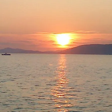 Willa Luxury Sun Stone Heated Pool & Whirlpool Trogir