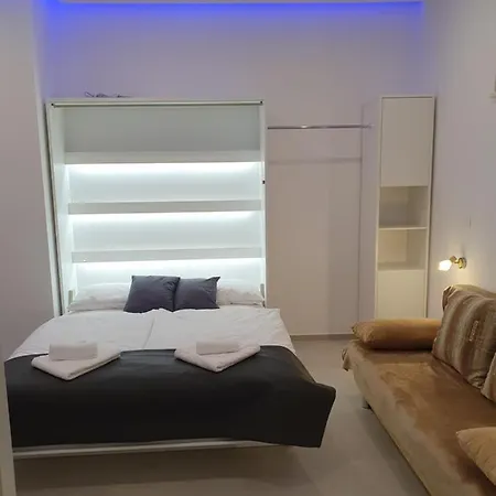 Luxury Sun Stone Heated Pool & Whirlpool *