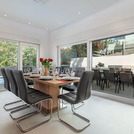 빌라 Luxury Sun Stone Heated Pool & Whirlpool *