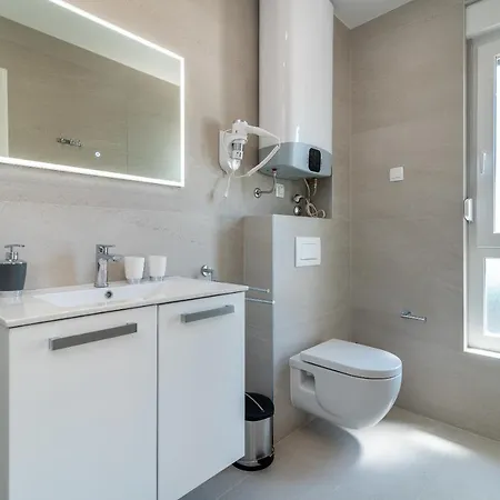 Villa Luxury Sun Stone Heated Pool & Whirlpool *