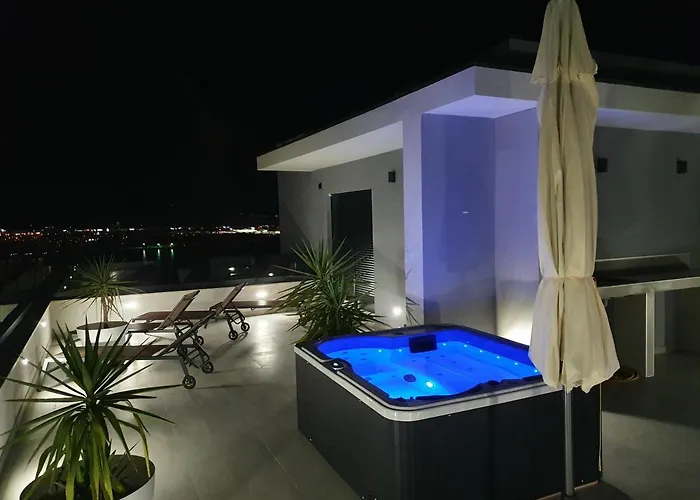 Vila Luxury Sun Stone Heated Pool & Whirlpool *
